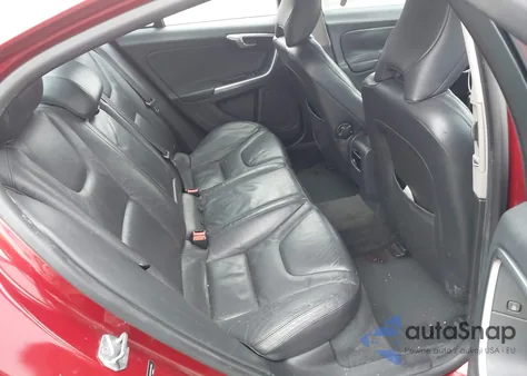 2014 Volvo S60 T5 z USA, uszkodzony, nr VIN YV1612FSXE2294606